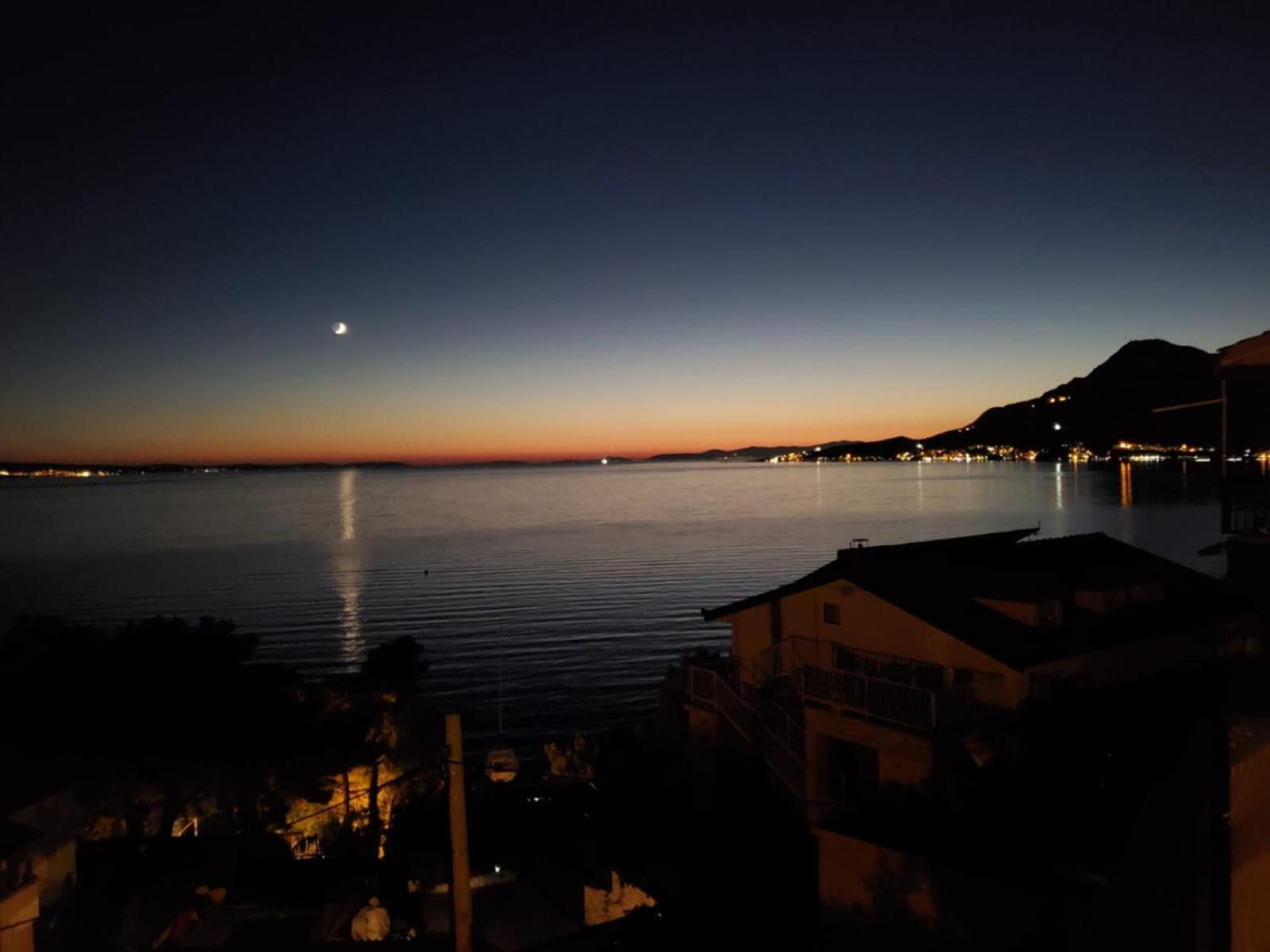 Vila Jadran Omiš Exteriör bild
